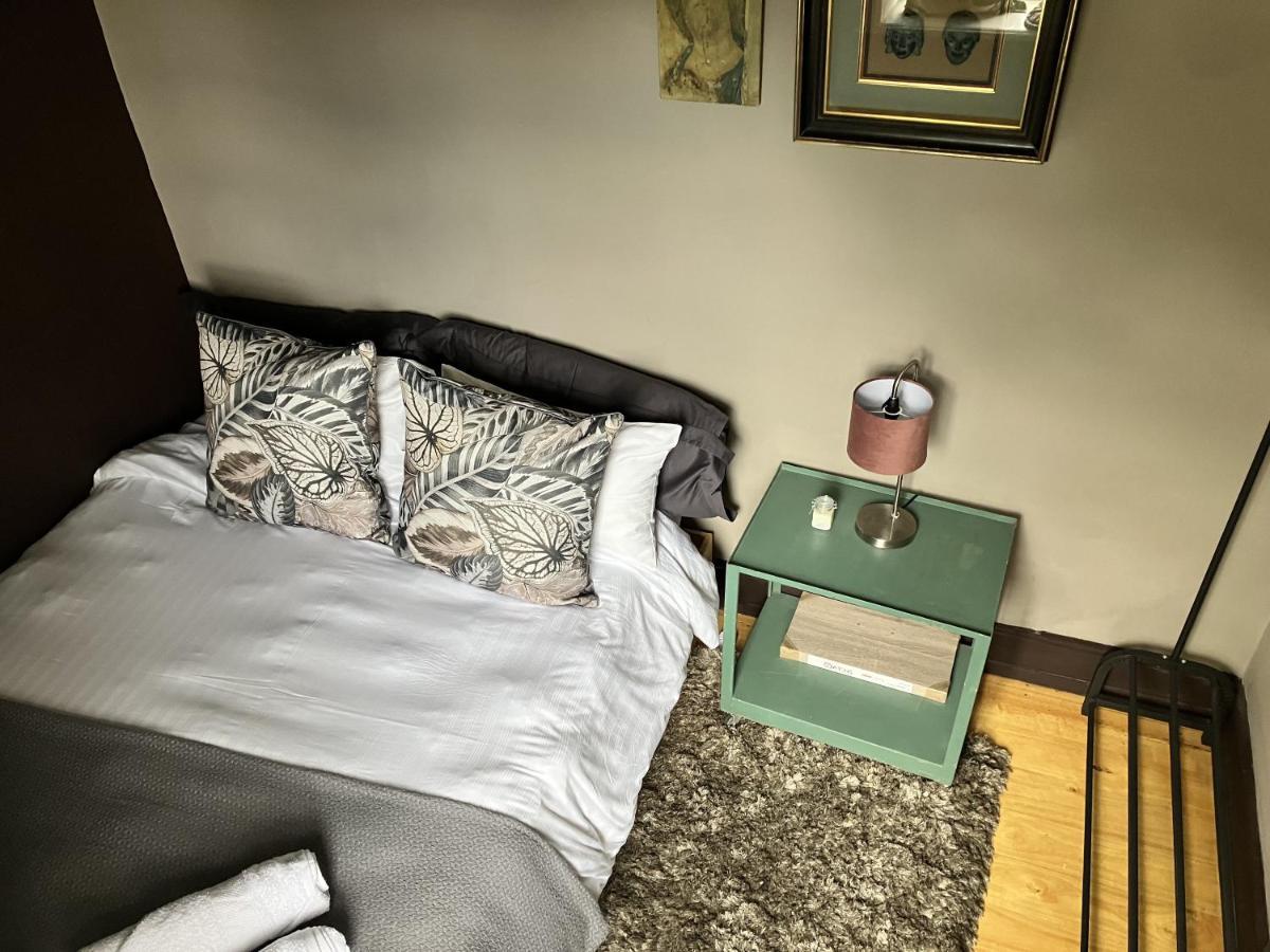 Aloe Cottage - 2 Bedroom Станфорд Экстерьер фото